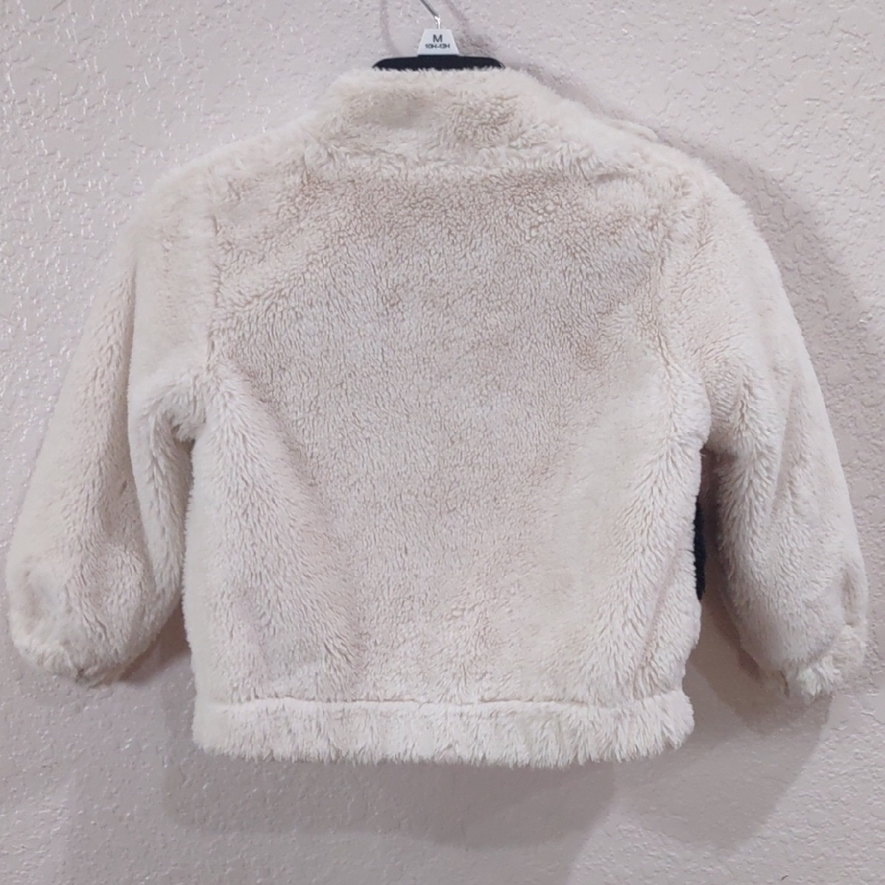 NIKE Cream and Black Fuzzy Jacket - Picture 8 of 16